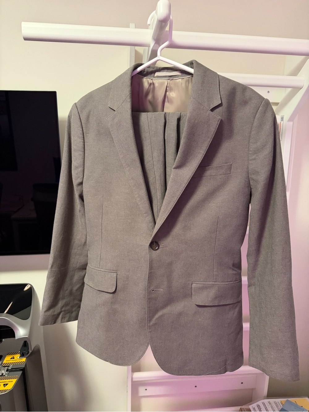 Abercrombie & Fitch Light Gray/Brown Suit Jacket 38R Pants 30 30 Slim Fit